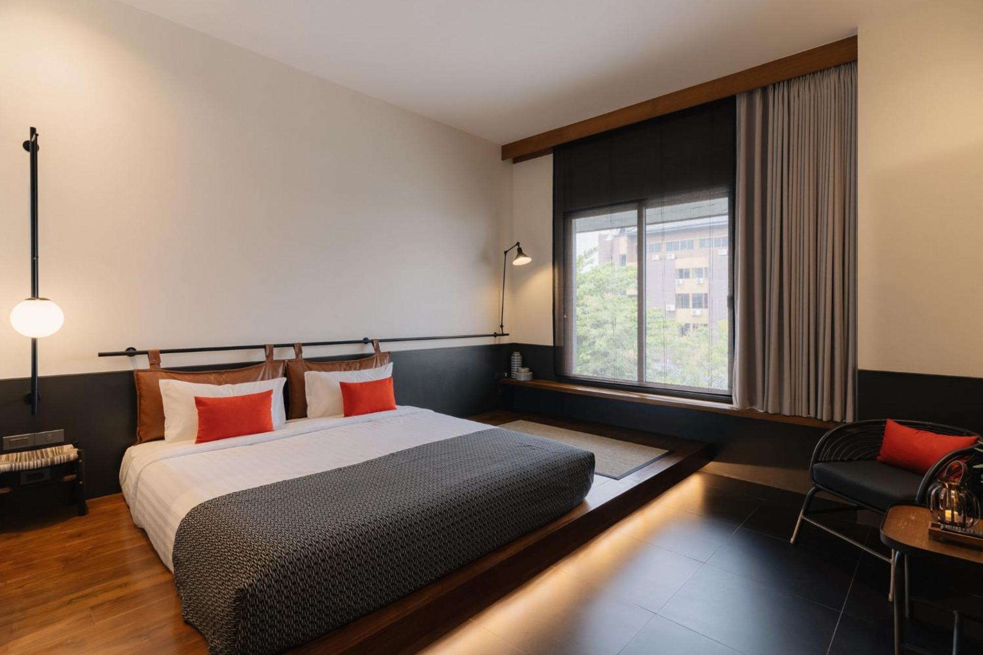 Hotel Loy Чиангмай Экстерьер фото